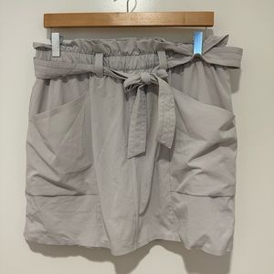 Athleta Skyline Skort in Gray Size 8
